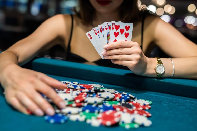 Which Poker between Real and Video offer the Best Returns